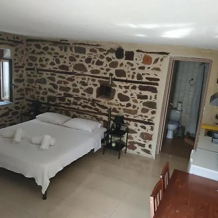 Villa Marianthi'S Stone House à Ágios Nikólaos Extérieur photo